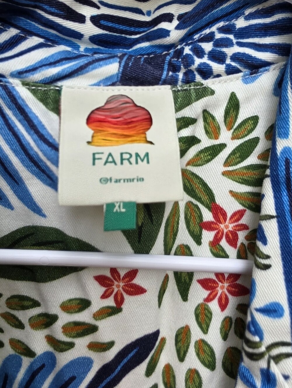 Farm Rio Macaw Flight jumpsuit with blue and green tropical birds - Picture 12 of 12